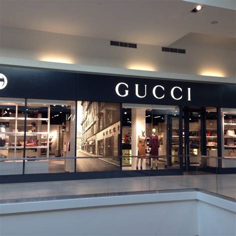 gucci fashion outlet chicago.